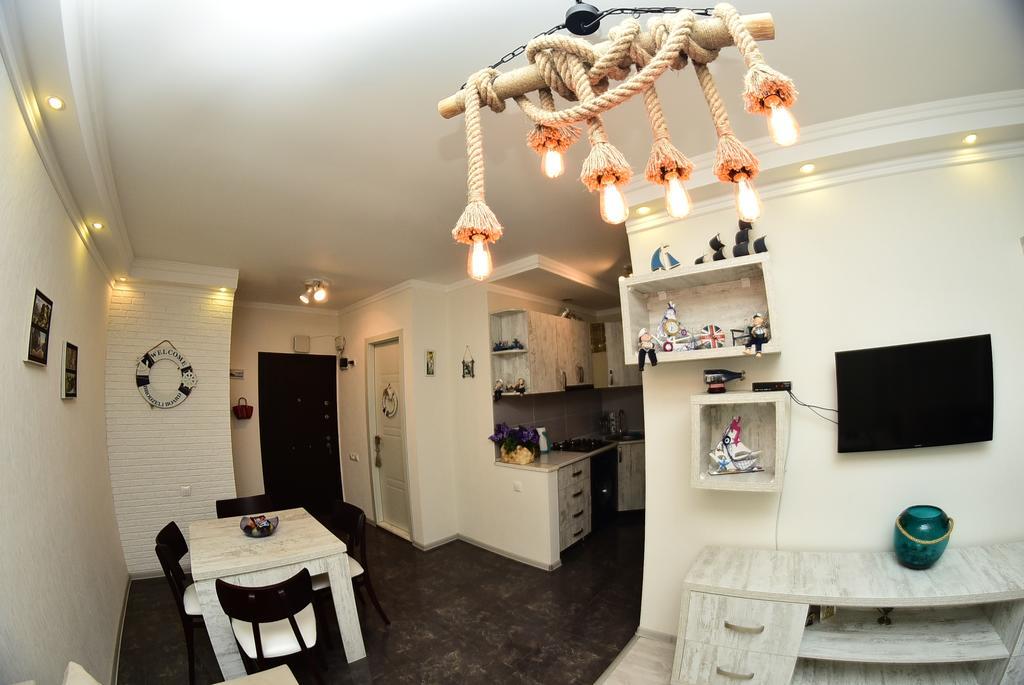 Stars Apartment Batumi Ngoại thất bức ảnh