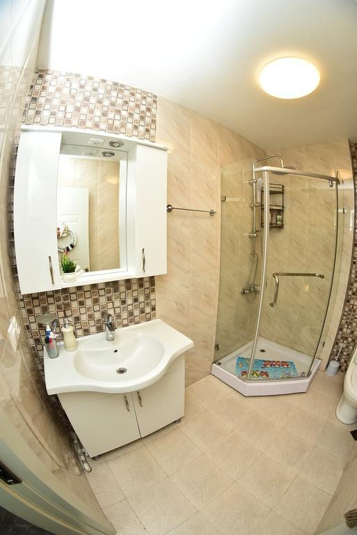 Stars Apartment Batumi Ngoại thất bức ảnh